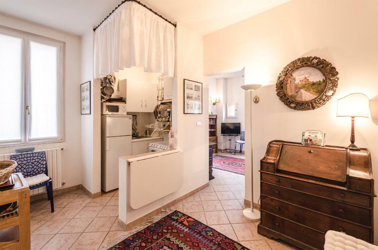 Lupari Apartment, Palazzo Storico Sotto Le Due Torri Болоня Екстериор снимка